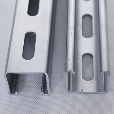 Prezzo buono Canale scanalato con schiena solida 41x41 Unistrut per controventatura sismica spessore 12GA 14GA in linea